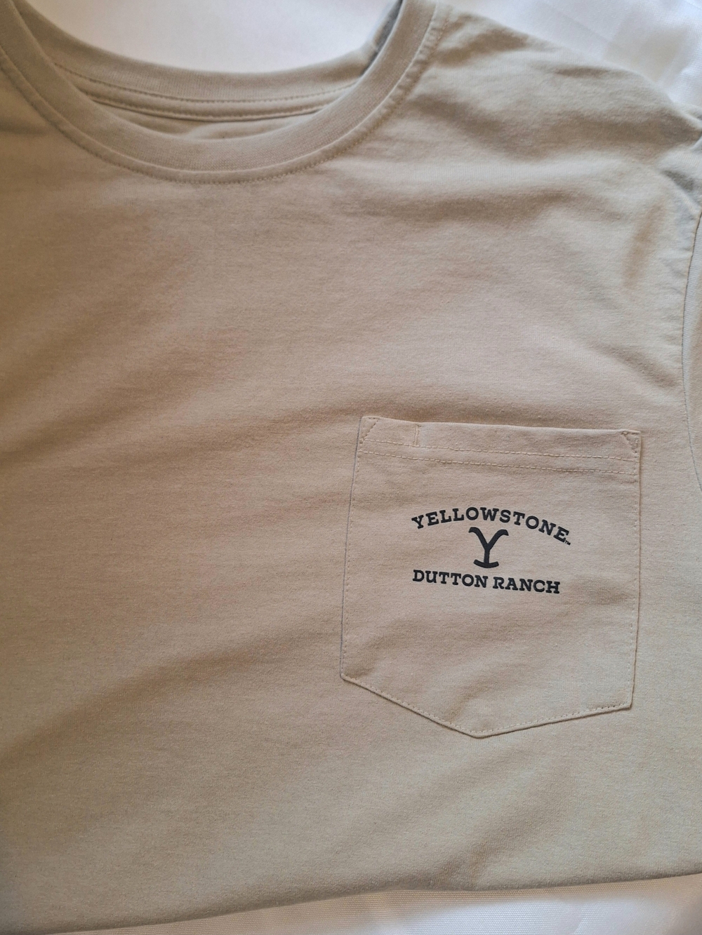 Yellowstone Dutton Ranch Short-Sleeve Sand Tee With Front Pocket